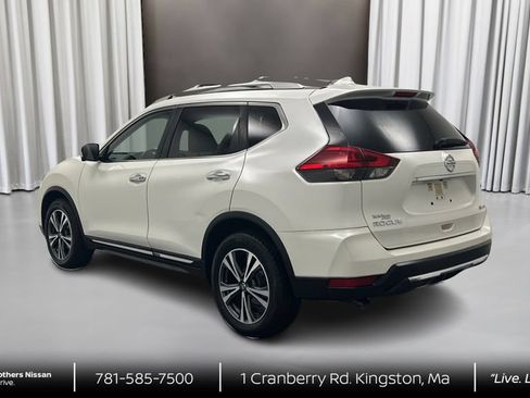 Used 2017 Nissan Rogue SL w/ SL Premium Package AWD/4WD image 7