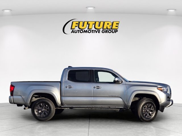 Certified 2023 Toyota Tacoma SR5 w/ Technology Package AWD/4WD image 4