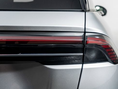 Used 2024 Lincoln Nautilus Black Label w/ Jet Appearance Package (87T) image 13