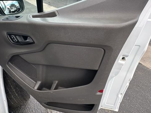 Used 2022 Ford Transit 350 XLT RWD image 16