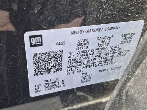 Used 2025 Chevrolet Trax LT w/ LT Convenience Package image 12