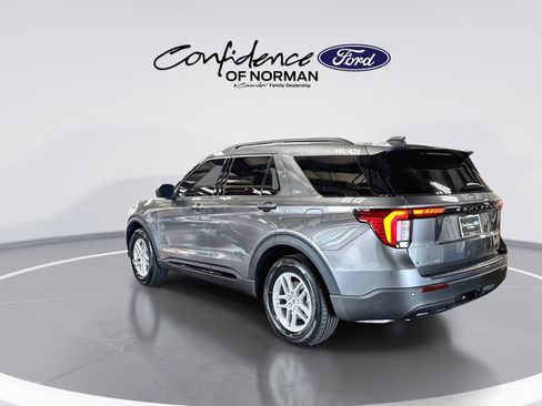 New 2026 Ford Explorer Active RWD image 6