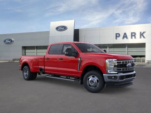 New 2026 Ford F350 XLT image 7
