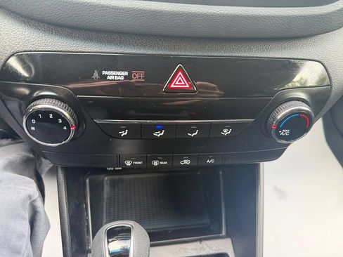 Used 2018 Hyundai Tucson SE AWD/4WD image 30