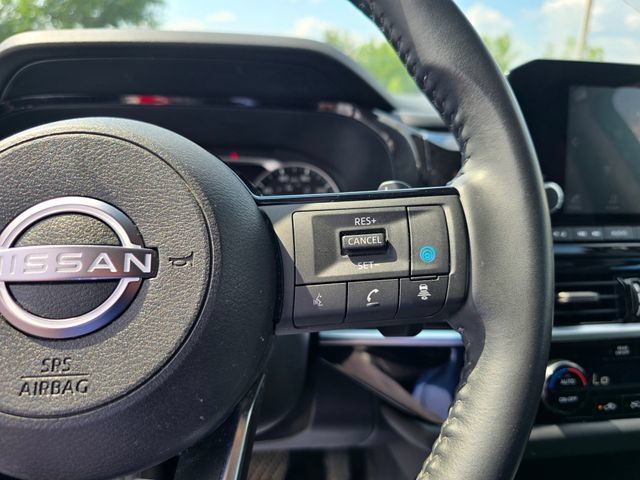 Used 2022 Nissan Pathfinder SV AWD/4WD image 25