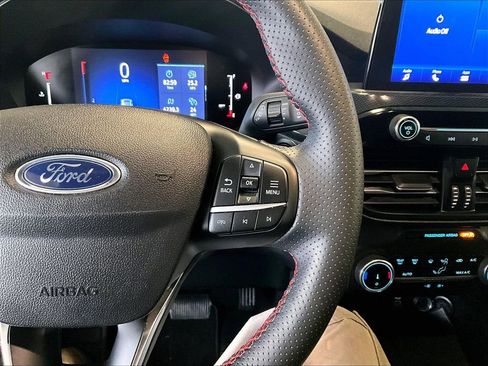 Used 2025 Ford Escape ST-Line image 24