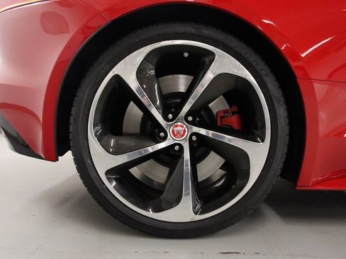 Used 2020 Jaguar F-TYPE R image 11