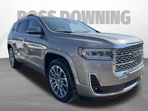 Used 2022 GMC Acadia Denali w/ Denali Ultimate Package FWD image 3