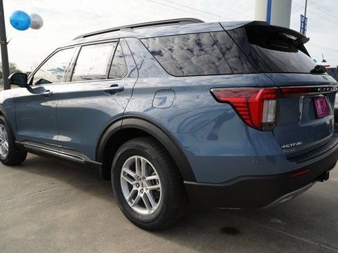 New 2025 Ford Explorer Active w/ Active Comfort Package image 6