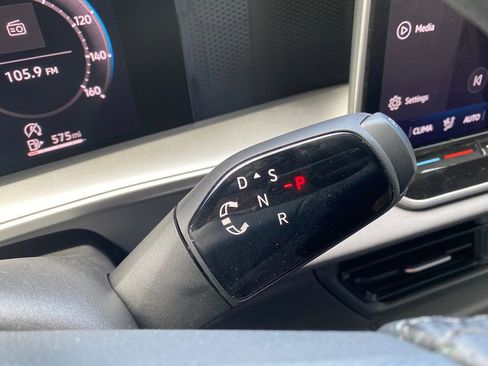 New 2026 Volkswagen Tiguan SE R-Line FWD image 35
