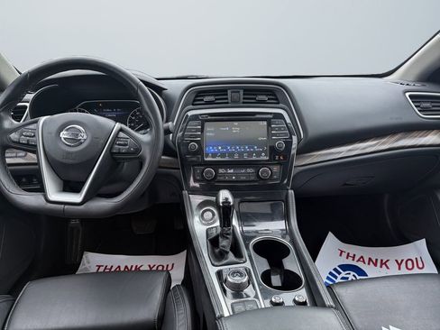 Used 2017 Nissan Maxima Platinum image 10