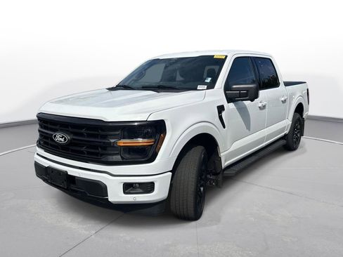 Used 2025 Ford F150 XLT w/ Equipment Group 302A MID RWD image 2