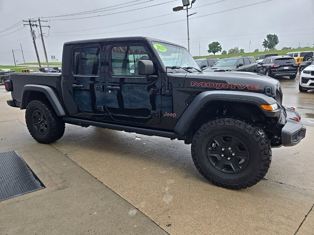 Used 2023 Jeep Gladiator Mojave w/ Cold Weather Group AWD/4WD image 10
