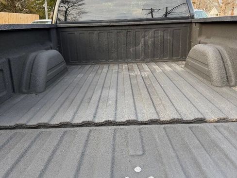 Used 2005 GMC Sierra 1500 SLT w/ Light Duty Power Package image 19