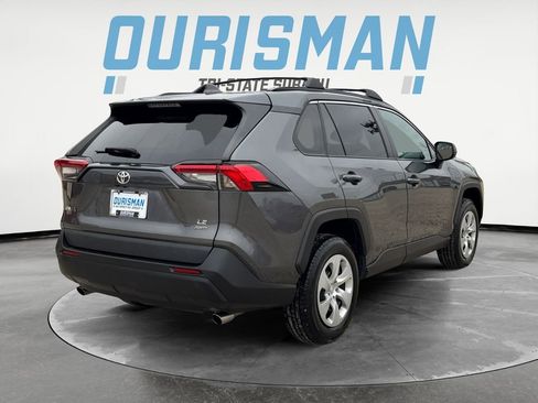 Used 2021 Toyota RAV4 LE image 6