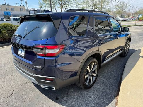 Used 2025 Honda Pilot Touring image 13