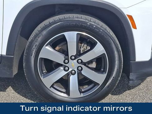 Used 2023 Chevrolet Traverse LT w/ LT Premium Package image 30