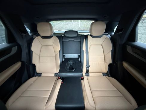 New 2026 Porsche Cayenne image 24