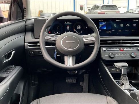 New 2026 Hyundai Tucson SE FWD image 6