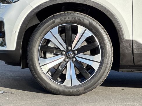 Certified 2023 Volvo C40 P8 Recharge Plus image 24