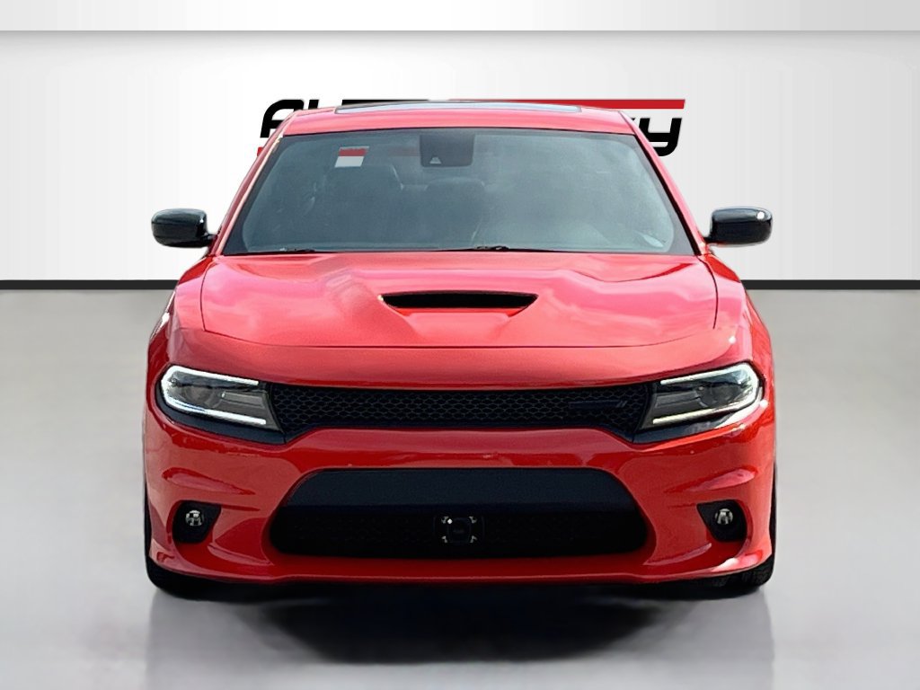 Used 2023 Dodge Charger R/T w/ Plus Group RWD image 2