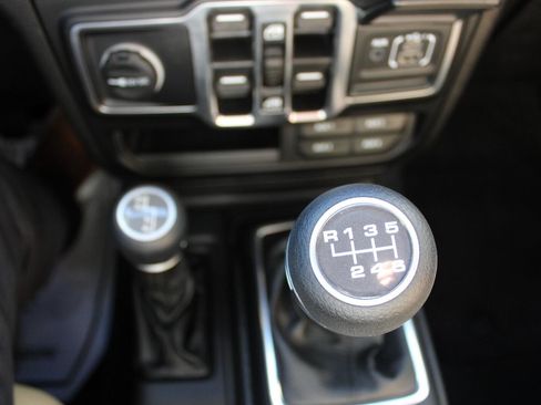 Certified 2022 Jeep Wrangler Unlimited Sport image 22