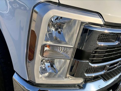 Used 2024 Ford F250 XLT w/ FX4 Off-Road Package image 54