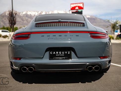 Used 2017 Porsche 911 Carrera 4S image 14