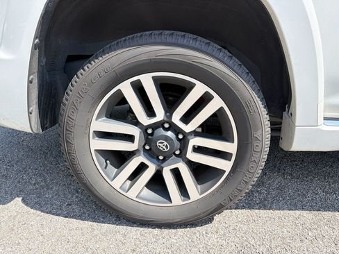 Used 2024 Toyota 4Runner Limited RWD image 9