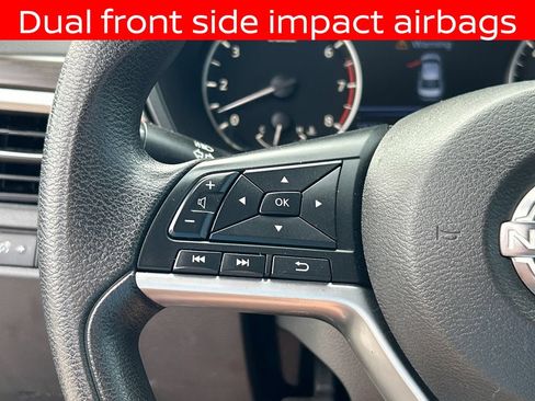 Used 2024 Nissan Altima 2.5 SV FWD image 24