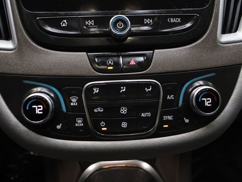 Used 2022 Chevrolet Malibu LT image 22