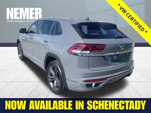 Certified 2021 Volkswagen Atlas Cross Sport SE w/ Panoramic Sunroof Package AWD/4WD image 3