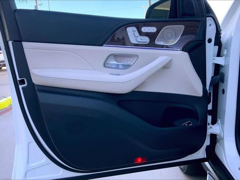 Used 2023 Mercedes-Benz GLE 580 4MATIC image 19