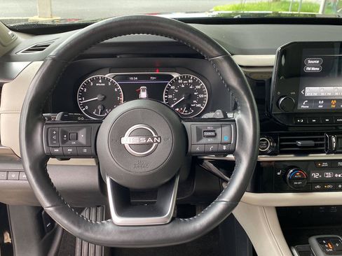Certified 2023 Nissan Pathfinder SL w/ SL Premium Package AWD/4WD image 43