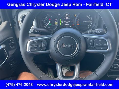 Certified 2025 Jeep Wrangler Unlimited Sahara AWD/4WD image 56