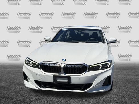 Used 2025 BMW 330i Sedan w/ Premium Package RWD image 5