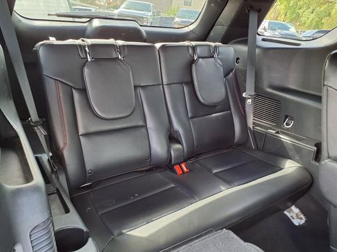 Used 2023 Ford Explorer ST-Line w/ Class IV Trailer Tow Package image 17