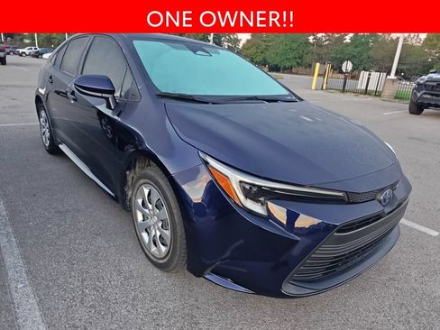 Used 2024 Toyota Corolla LE FWD image 3