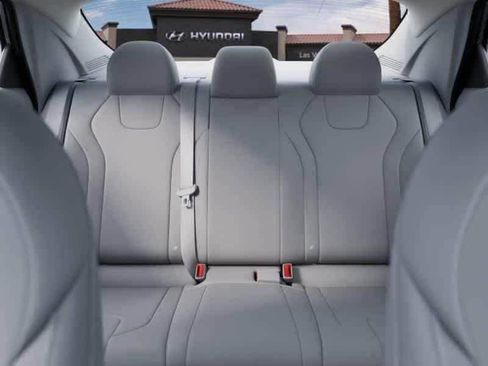 New 2026 Hyundai Elantra SE FWD image 12