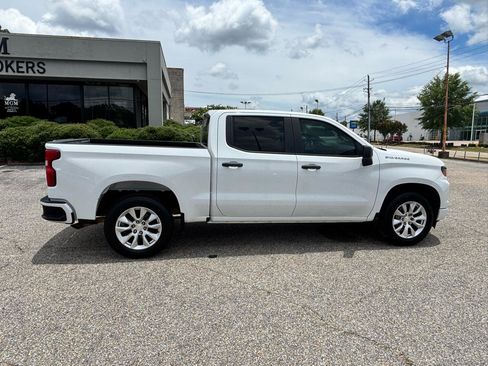 Used 2022 Chevrolet Silverado 1500 Custom RWD image 19