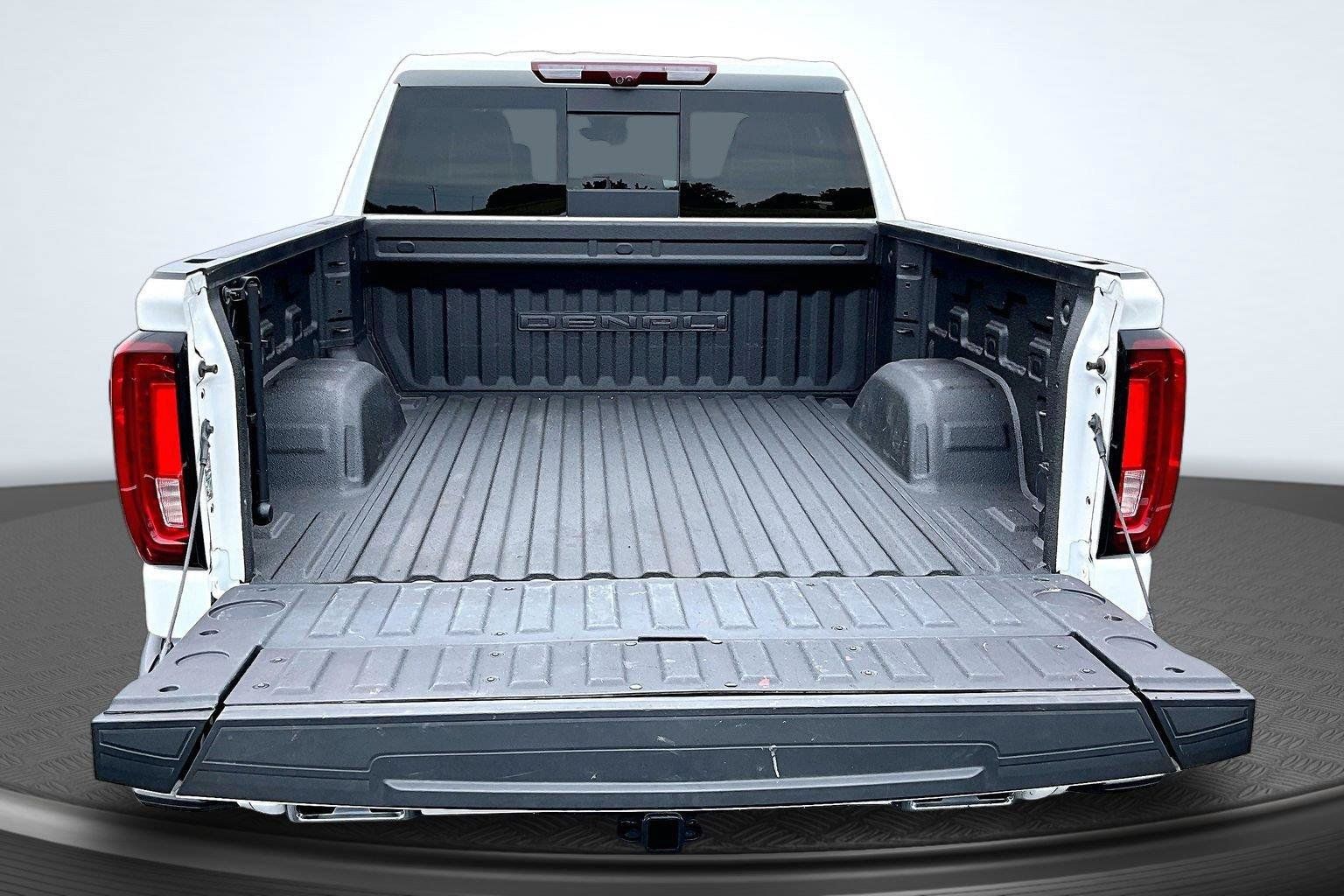 Used 2024 GMC Sierra 1500 Denali Ultimate AWD/4WD image 5