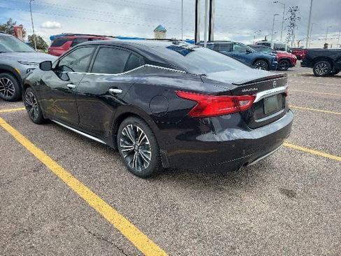 Used 2017 Nissan Maxima 3.5 SV w/ Dynamic Package FWD image 3