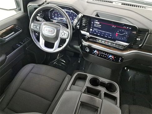 Used 2022 GMC Sierra 1500 Elevation image 15