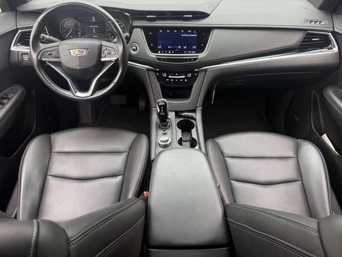 Used 2024 Cadillac XT6 Luxury FWD image 8