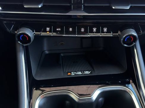 New 2026 Chevrolet Traverse LT w/ Midnight/Sport Edition FWD image 12