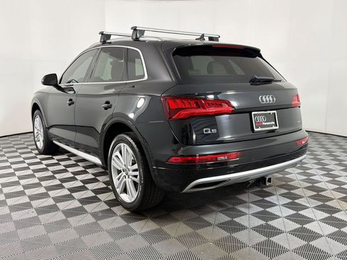 Used 2019 Audi Q5 2.0T Premium Plus w/ Premium Plus Package AWD/4WD image 2