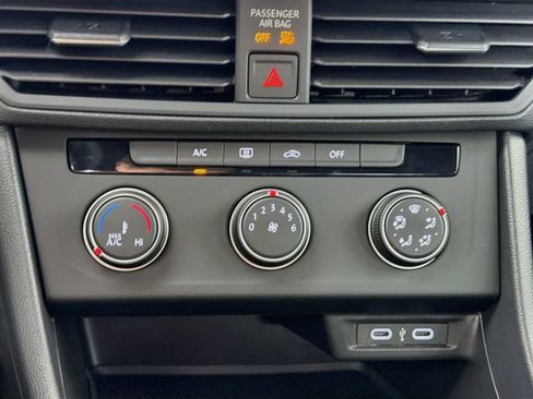 Certified 2023 Volkswagen Jetta Sport FWD image 15