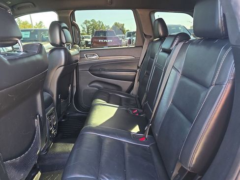 Used 2017 Jeep Grand Cherokee Limited w/ Trailer Tow Group IV image 10