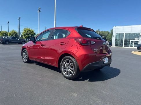 Used 2020 Toyota Yaris LE FWD image 5