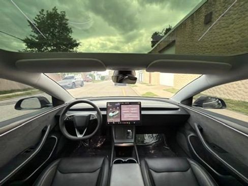 Used 2025 Tesla Model 3 Long Range AWD/4WD image 32